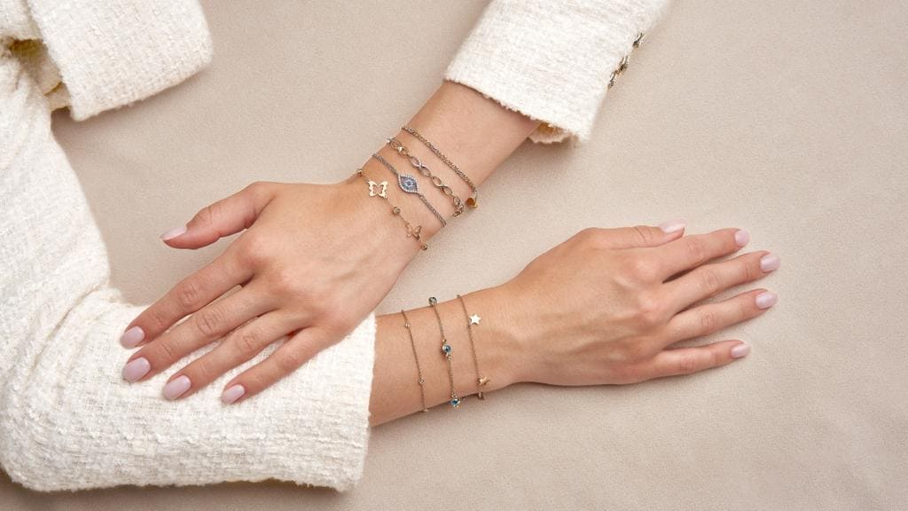 Blue Eye Gold Bracelet