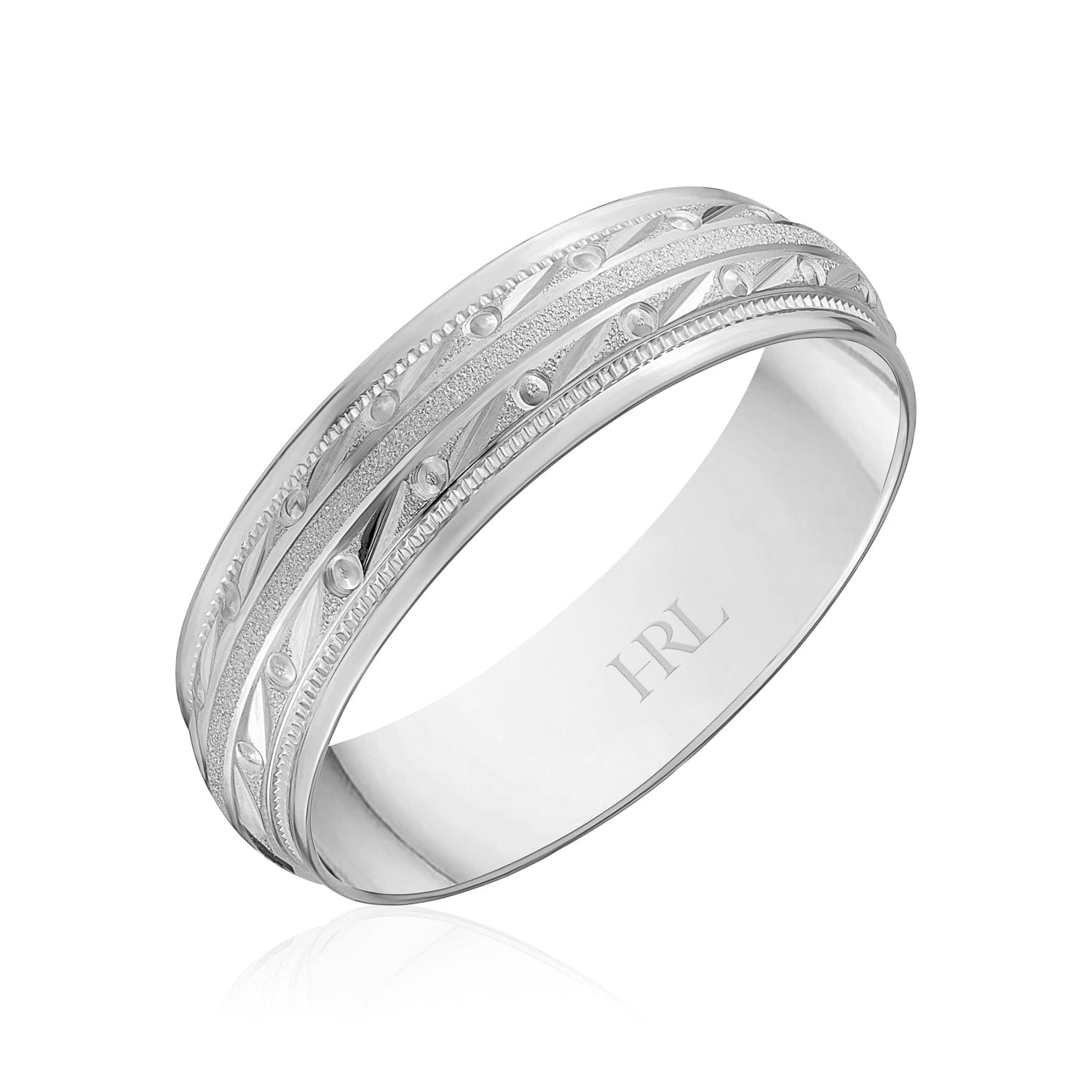 Engraved Yellow Gold Wedding Band with Vine-Inspired Detailing and Milgrain Accents